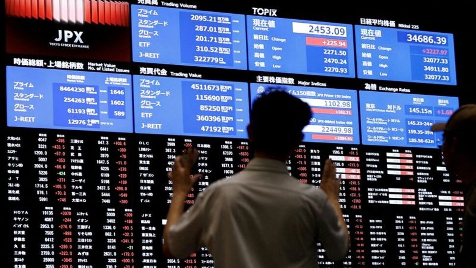 Margin trading in Japan plunged last week as investors were forced to dump stocks during the Nikkei's steepest fall in 40 years.
Image Source: Reuters