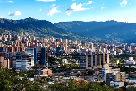 Conecta LATAM 2025 قادم إلى ميديلين